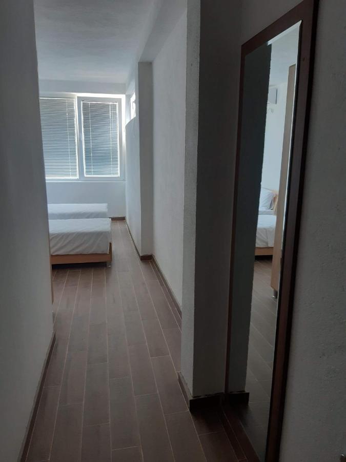 Vila Oska Vinica Экстерьер фото