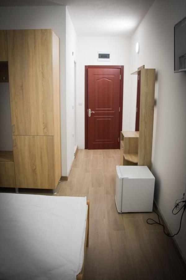 Vila Oska Vinica Экстерьер фото