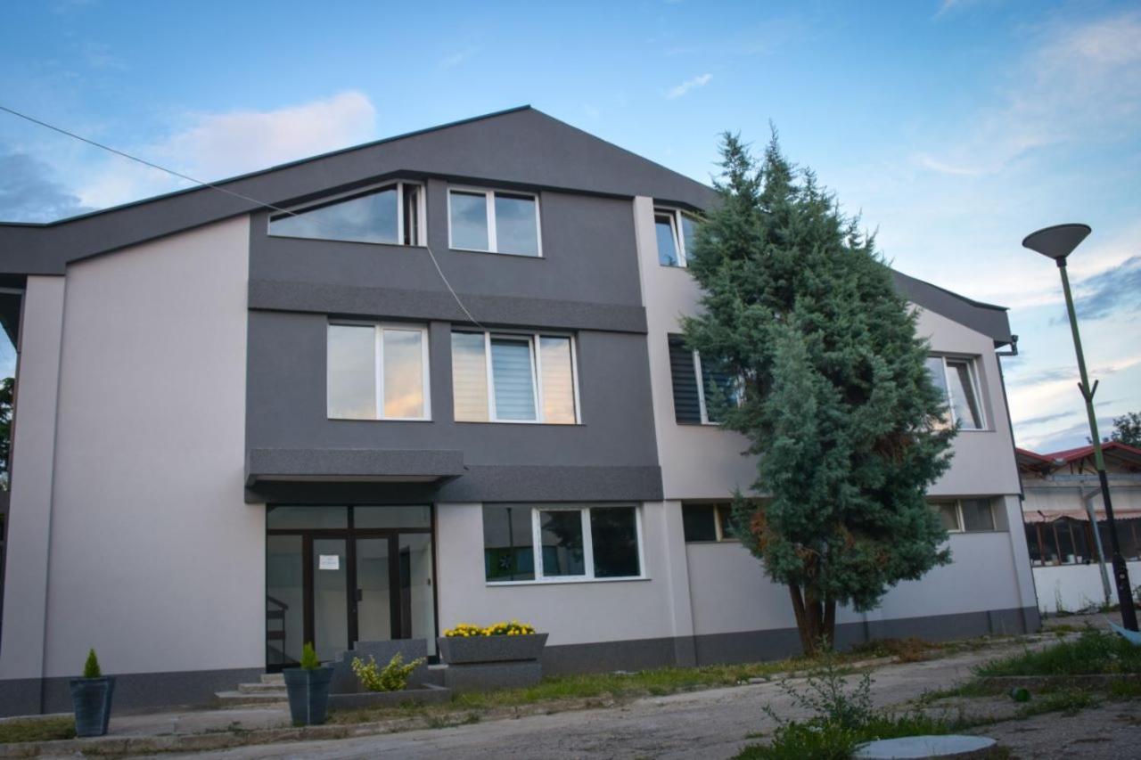 Vila Oska Vinica Экстерьер фото